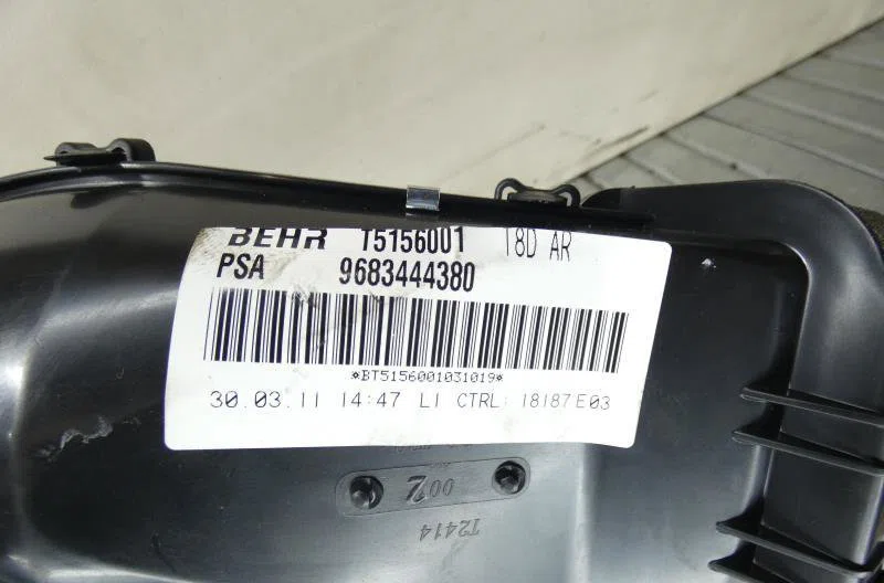 Moteur ventilateur chauffage PEUGEOT 5008 1 PHASE 1 occasion