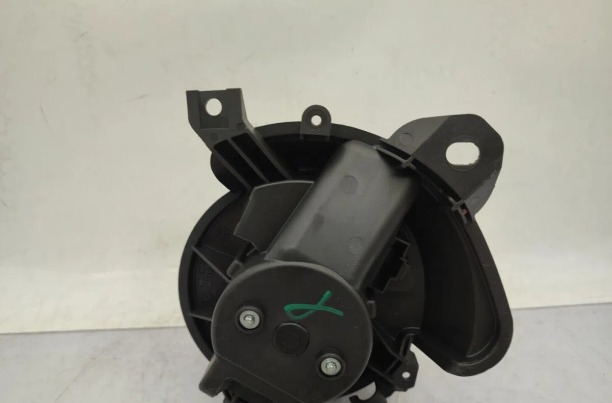Moteur ventilateur chauffage PEUGEOT BIPPER occasion