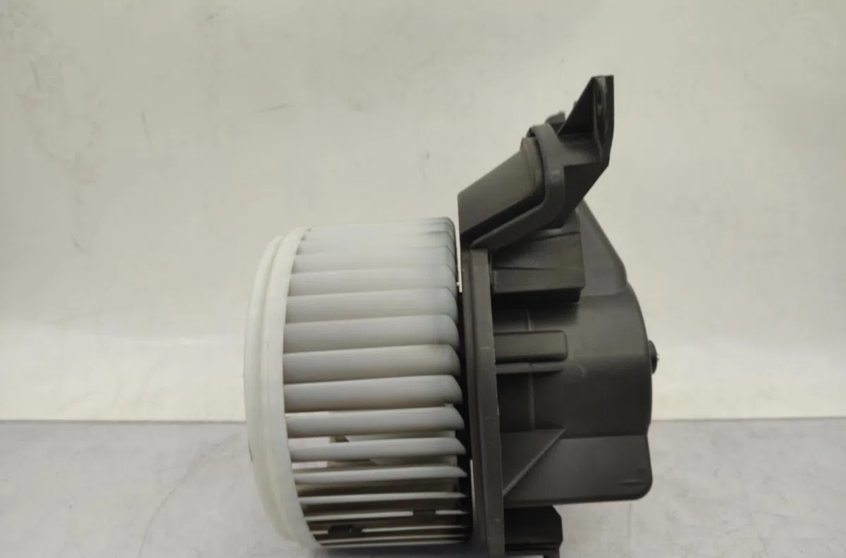 Moteur ventilateur chauffage PEUGEOT BIPPER occasion