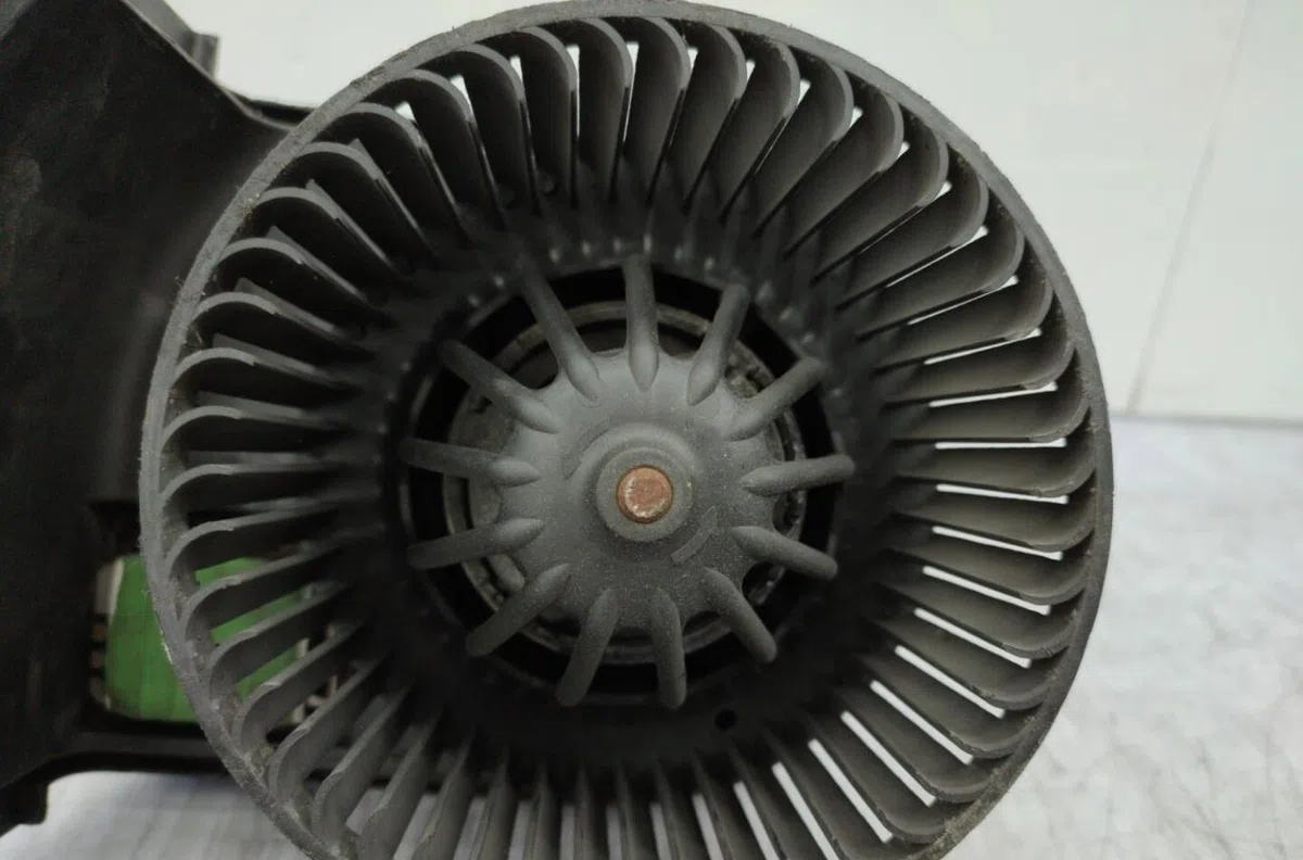 Moteur ventilateur chauffage RENAULT CLIO 2 PHASE 2 occasion