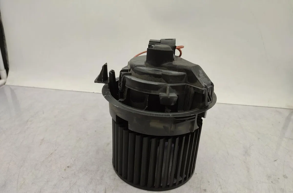 Moteur ventilateur chauffage RENAULT CLIO 4 PHASE 2 occasion