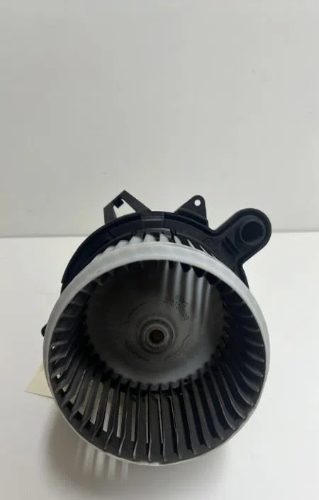 Moteur ventilateur chauffage Renault CLIO IV (BH_) 1.5 dci 75 (2012) 5 portes occasion