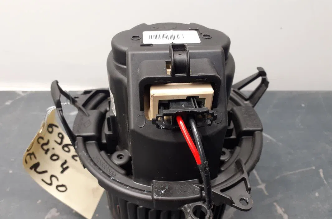 Moteur ventilateur chauffage Renault CLIO IV (BH_) 1.5 dci 90 (2012) 5 portes occasion