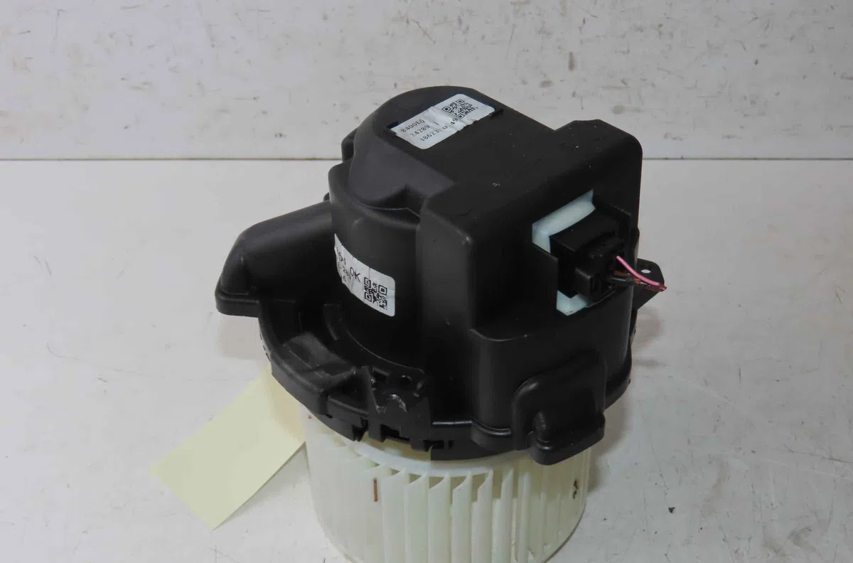 Moteur ventilateur chauffage RENAULT CLIO V occasion