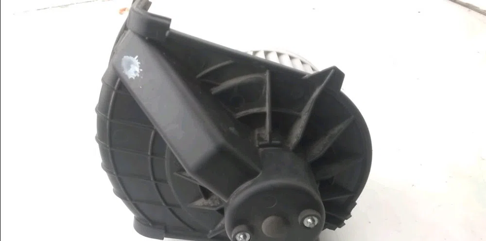 Moteur ventilateur chauffage Renault KANGOO Express (FW0-1_) 1.5 dci 75 (fw07, fw10, fw04) (2010) 4 portes occasion