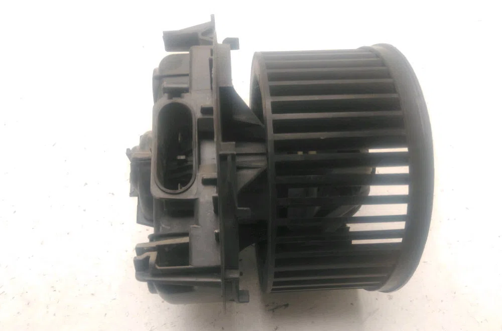 Moteur ventilateur chauffage Renault MEGANE II (BM0-1_, CM0-1_) 1.5 dci (bm1f, cm1f) (2005-2008) occasion