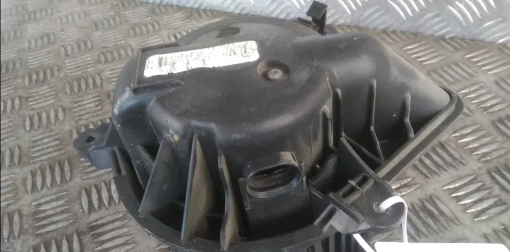 Moteur ventilateur chauffage Renault TRAFIC II Camionnette (FL) 2.0 dci 90 (fl0h) (2006) occasion