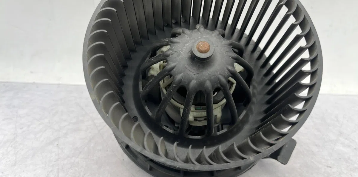 Moteur ventilateur chauffage RENAULT TWINGO 2 PHASE 1 occasion