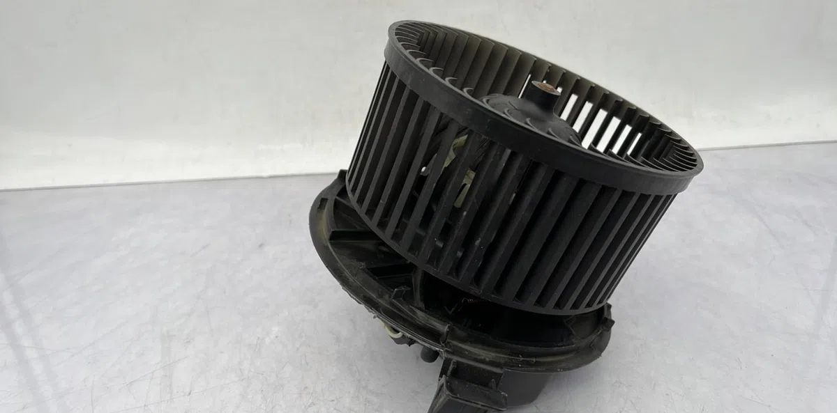 Moteur ventilateur chauffage RENAULT TWINGO 2 PHASE 1 occasion