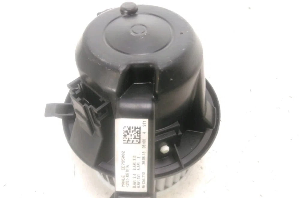 Moteur ventilateur chauffage Renault TWINGO III (BCM_, BCA_) 1.0 sce 70 (2014) 5 portes occasion