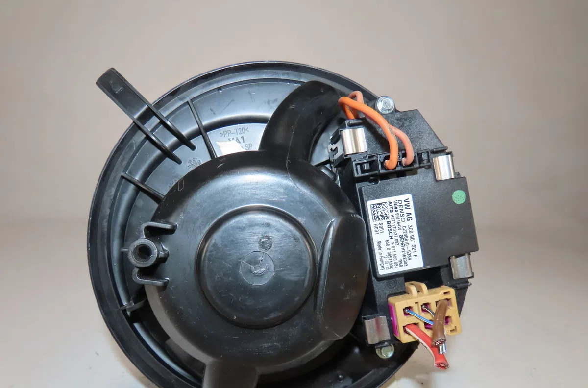 Moteur ventilateur chauffage Seat ALTEA (5P1) 1.6 tdi (2009) occasion