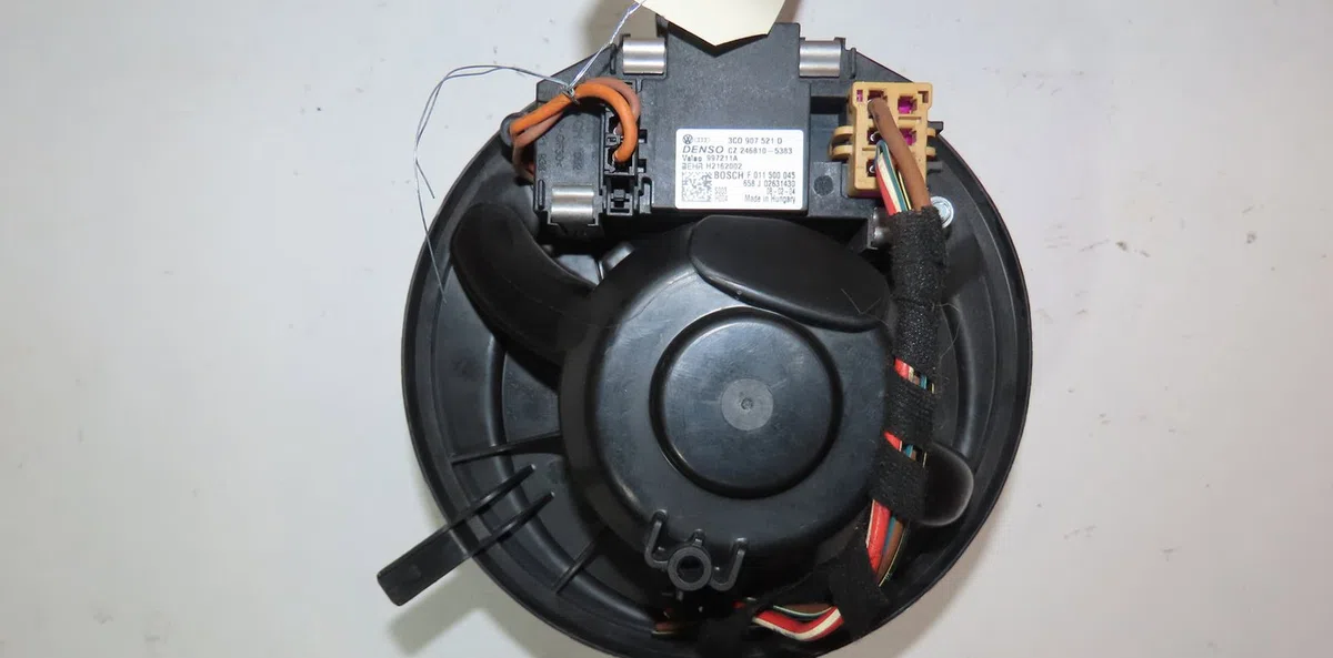 Moteur ventilateur chauffage Seat LEON (1P1) 2.0 tdi 16v (2005-2012) occasion