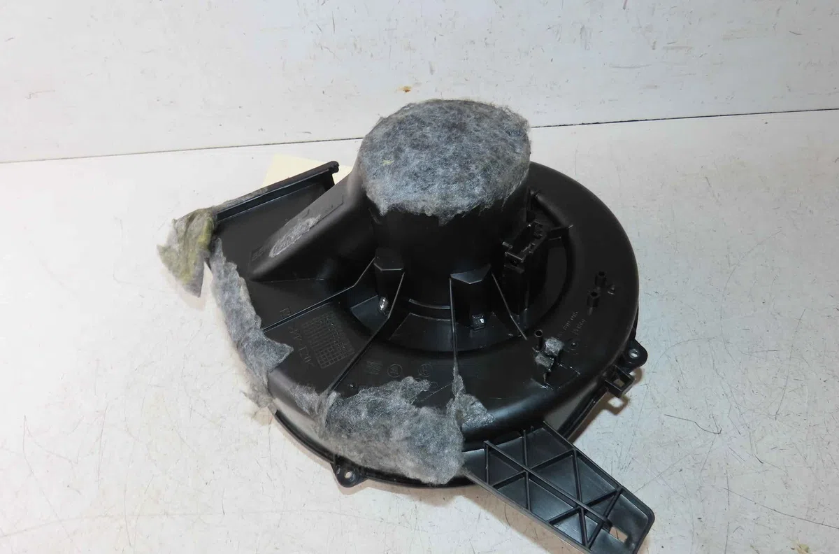 Moteur ventilateur chauffage SKODA FABIA III occasion