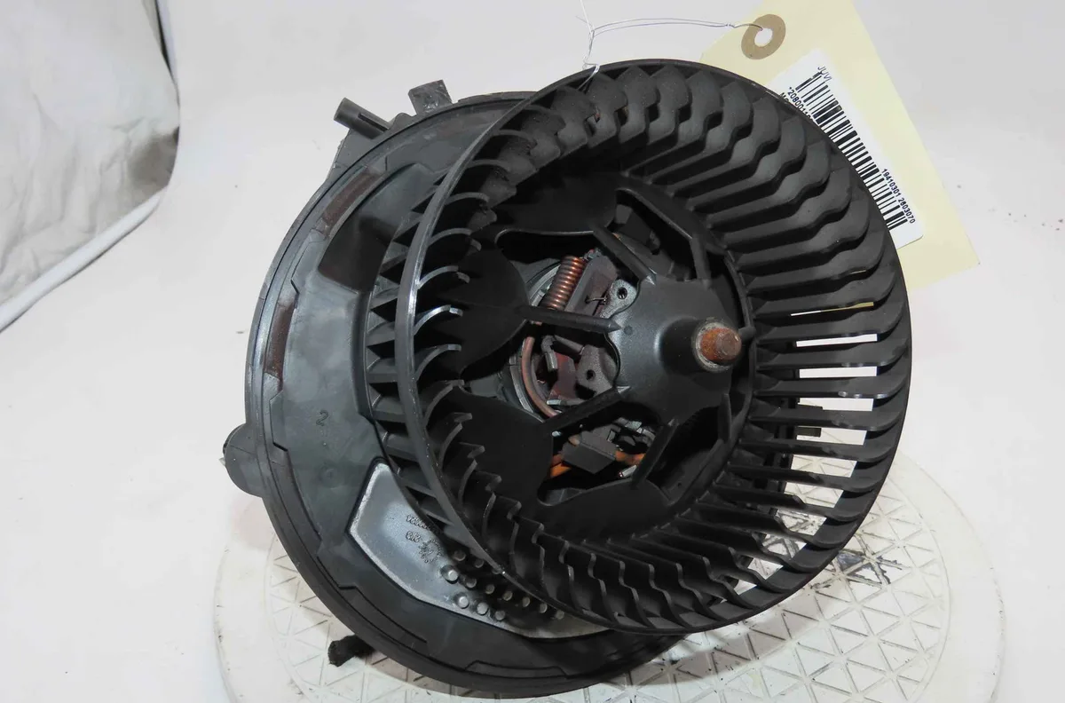 Moteur ventilateur chauffage SKODA OCTAVIA III occasion