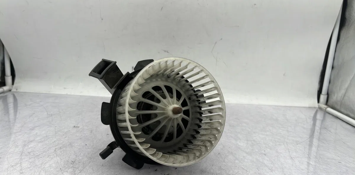Moteur ventilateur chauffage SMART FORTWO 2 COUPE occasion