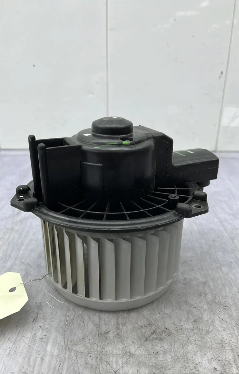 Moteur ventilateur chauffage SUZUKI ALTO 3 occasion