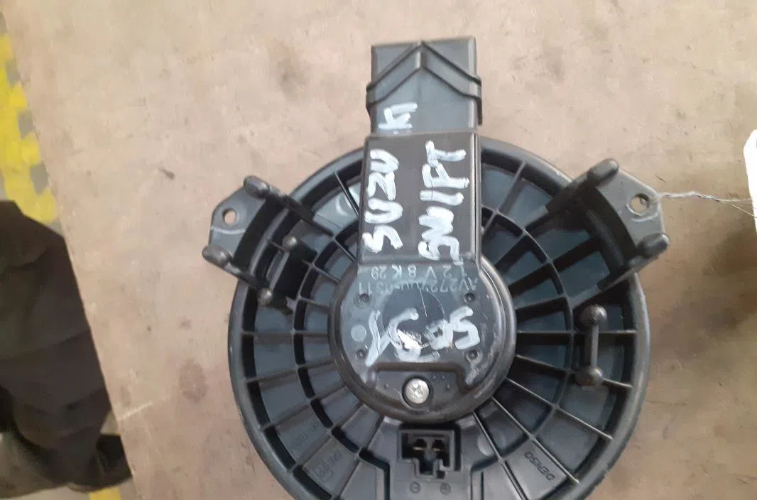 Moteur ventilateur chauffage Suzuki SWIFT III (MZ, EZ) 1.3 ddis (rs 413d) (2005) occasion