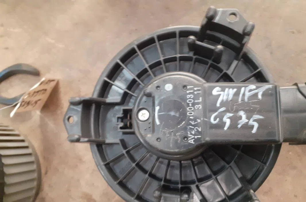 Moteur ventilateur chauffage Suzuki SWIFT III (MZ, EZ) 1.3 (rs 413) (2005) occasion