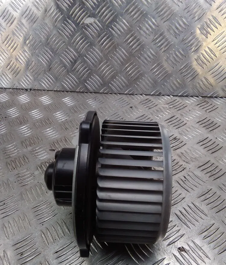 Moteur ventilateur chauffage Toyota CELICA Coupé (_T23_) 1.8 16v ts (zzt231_) (1999-2005) occasion