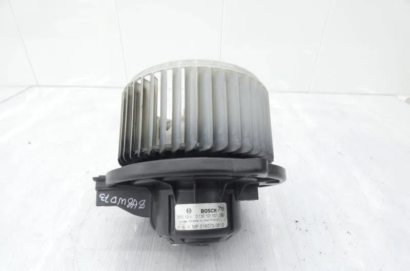 Moteur ventilateur chauffage TOYOTA COROLLA VERSO 2 PHASE 1 occasion