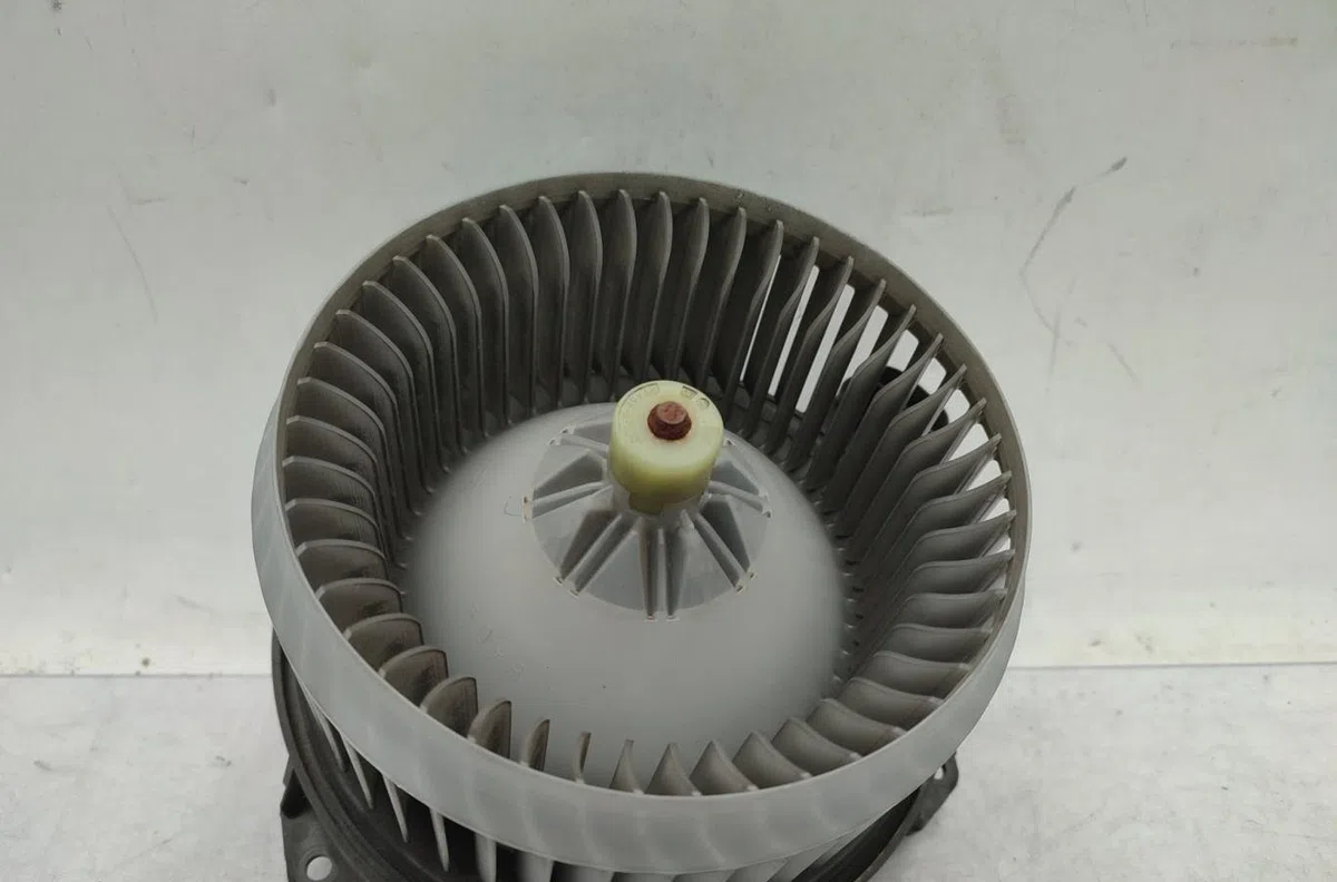 Moteur ventilateur chauffage TOYOTA RAV4 3 PHASE 1 occasion