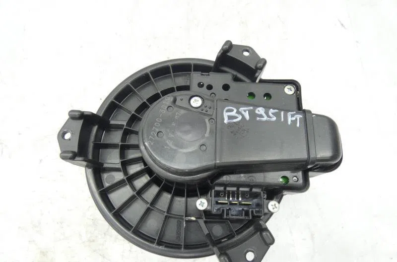 Moteur ventilateur chauffage TOYOTA YARIS 2 PHASE 1 occasion