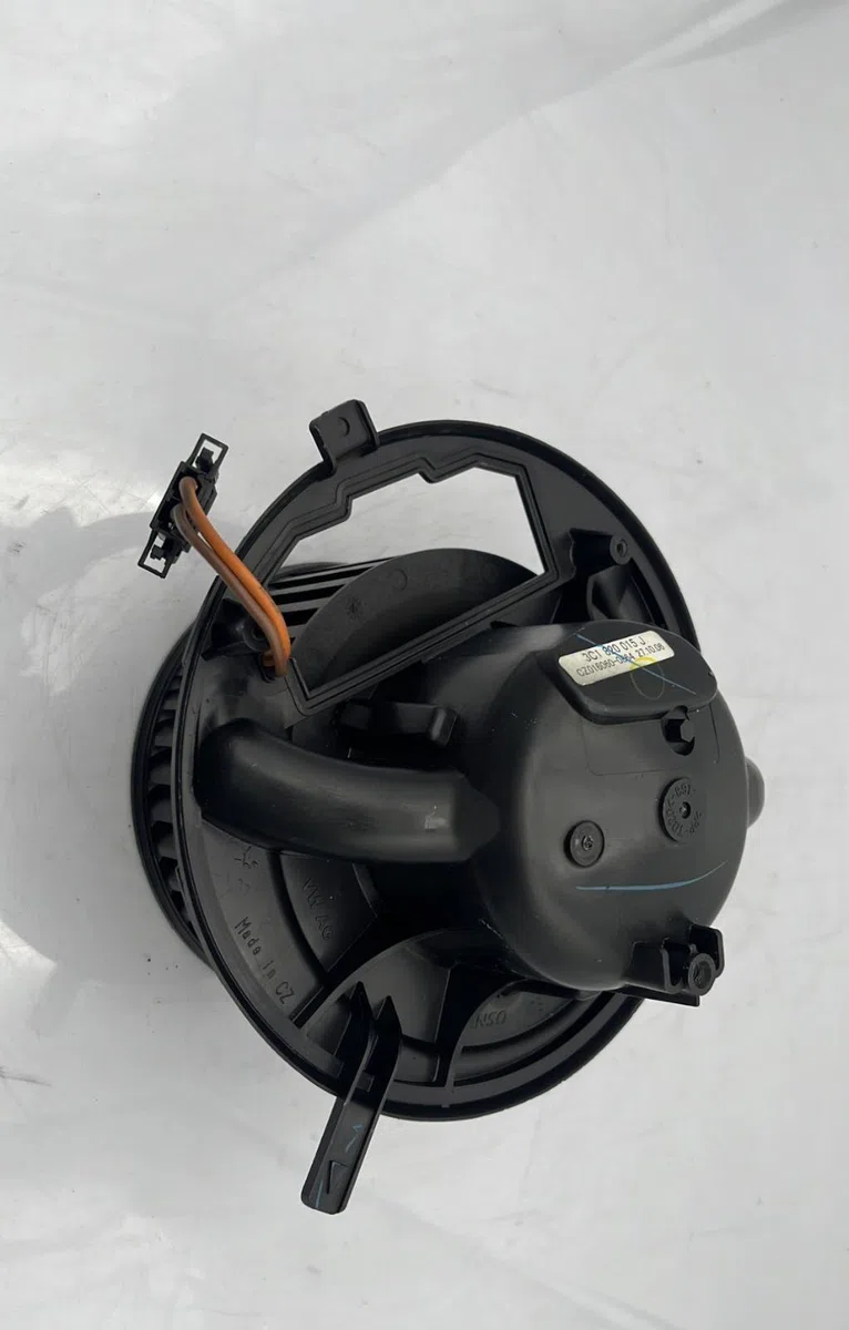 Moteur ventilateur chauffage VOLKSWAGEN EOS CABRIO PHASE 1 occasion