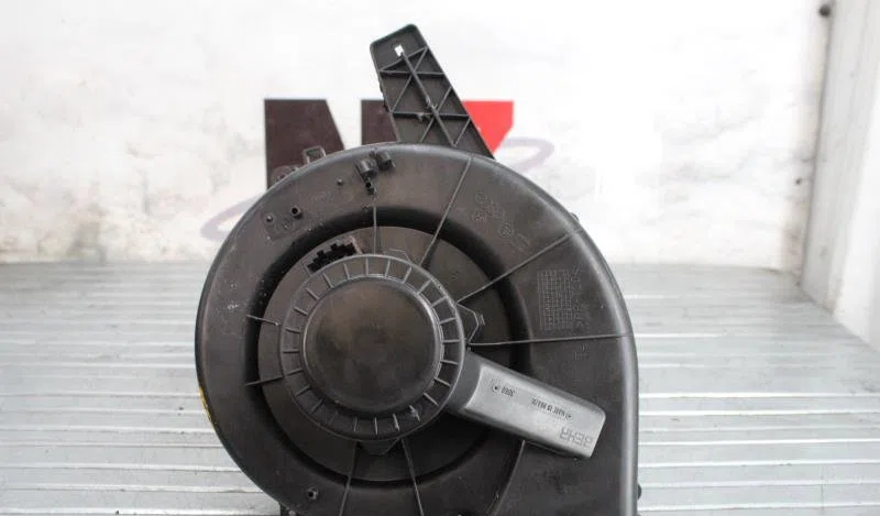 Moteur ventilateur chauffage VOLKSWAGEN FOX occasion