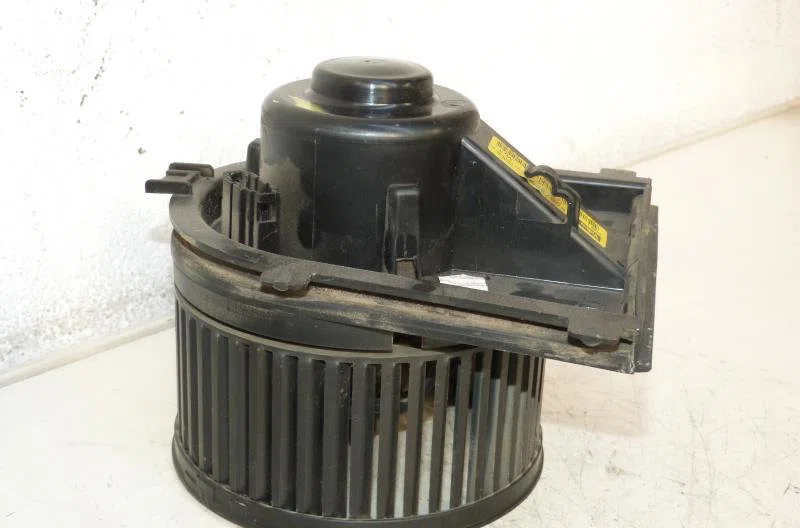 Moteur ventilateur chauffage VOLKSWAGEN GOLF 4 occasion
