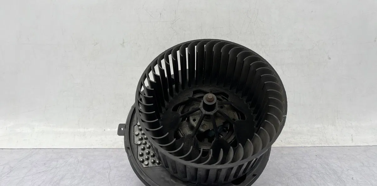 Moteur ventilateur chauffage VOLKSWAGEN GOLF 6 occasion