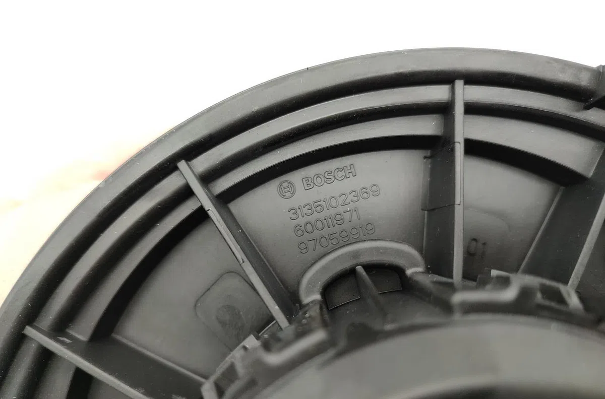 Moteur ventilateur chauffage VOLKSWAGEN GOLF 7 PHASE 1 occasion