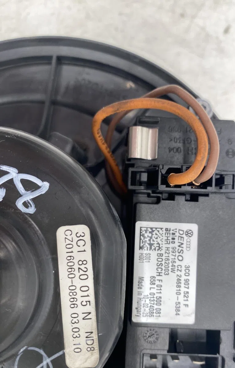 Moteur ventilateur chauffage Volkswagen GOLF VI (5K1) 1.6 tdi (2009-2012) 5 portes occasion