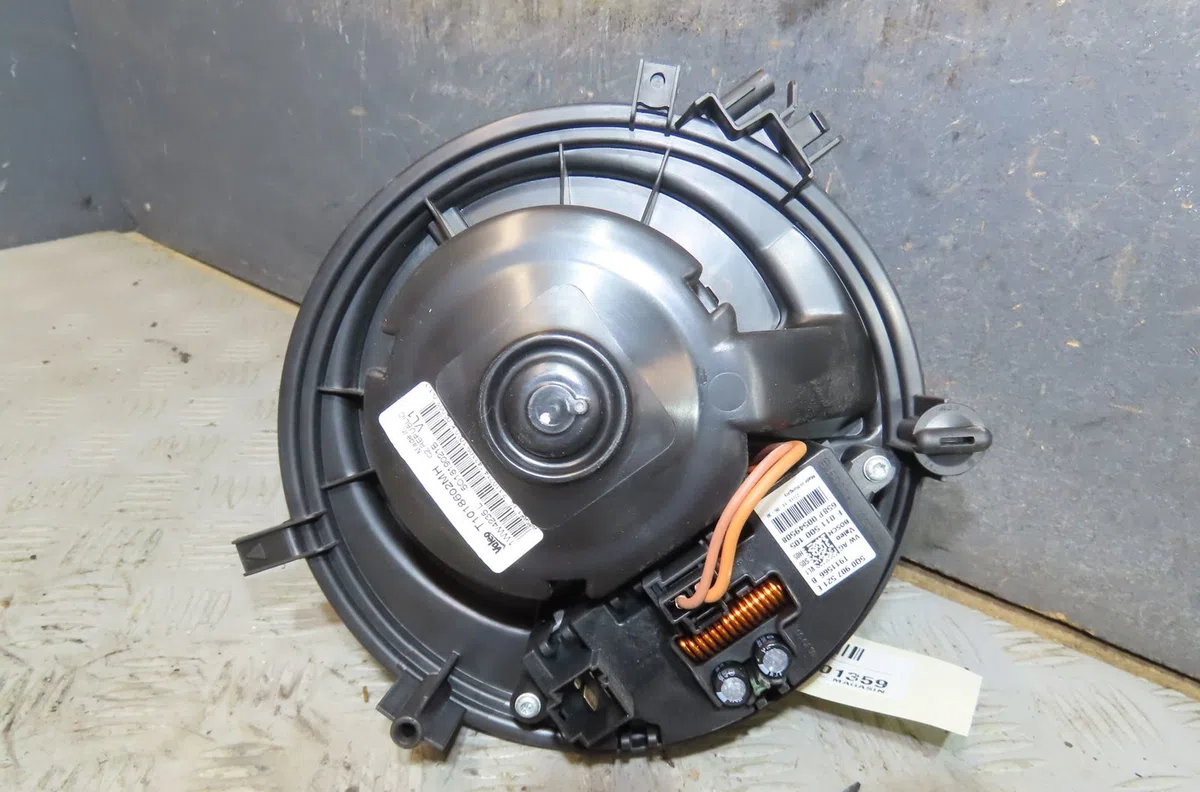 Moteur ventilateur chauffage Volkswagen GOLF VII Variant (BA5, BV5) 1.6 tdi (2013-2018) occasion
