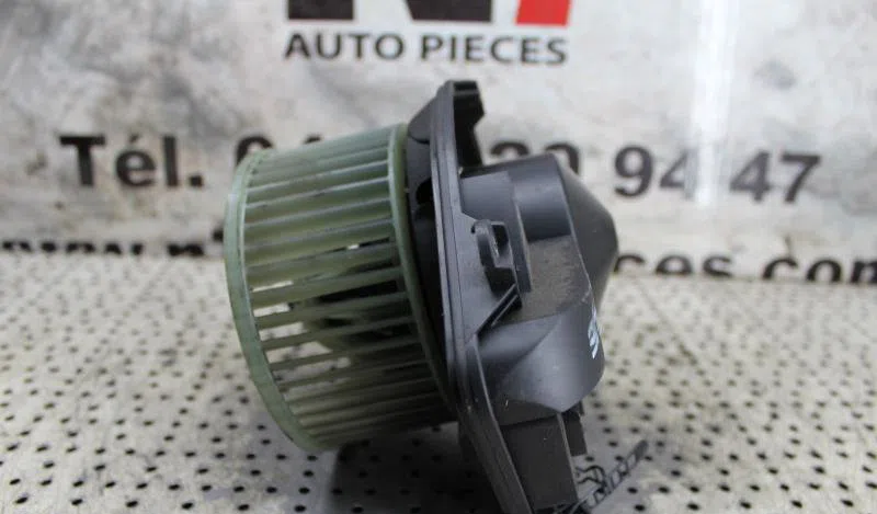 Moteur ventilateur chauffage VOLKSWAGEN PASSAT 4 PHASE 1 BREAK occasion