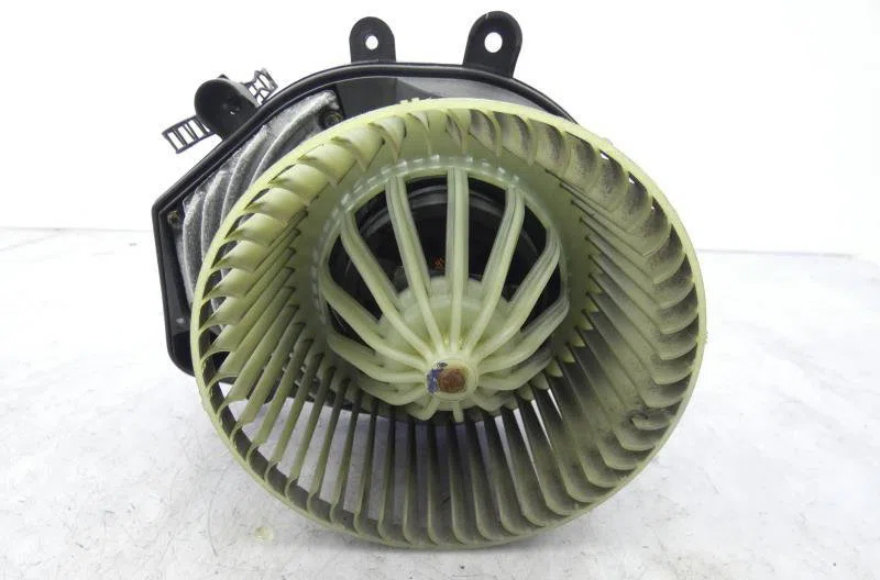 Moteur ventilateur chauffage VOLKSWAGEN PASSAT 4 PHASE 2 BREAK occasion
