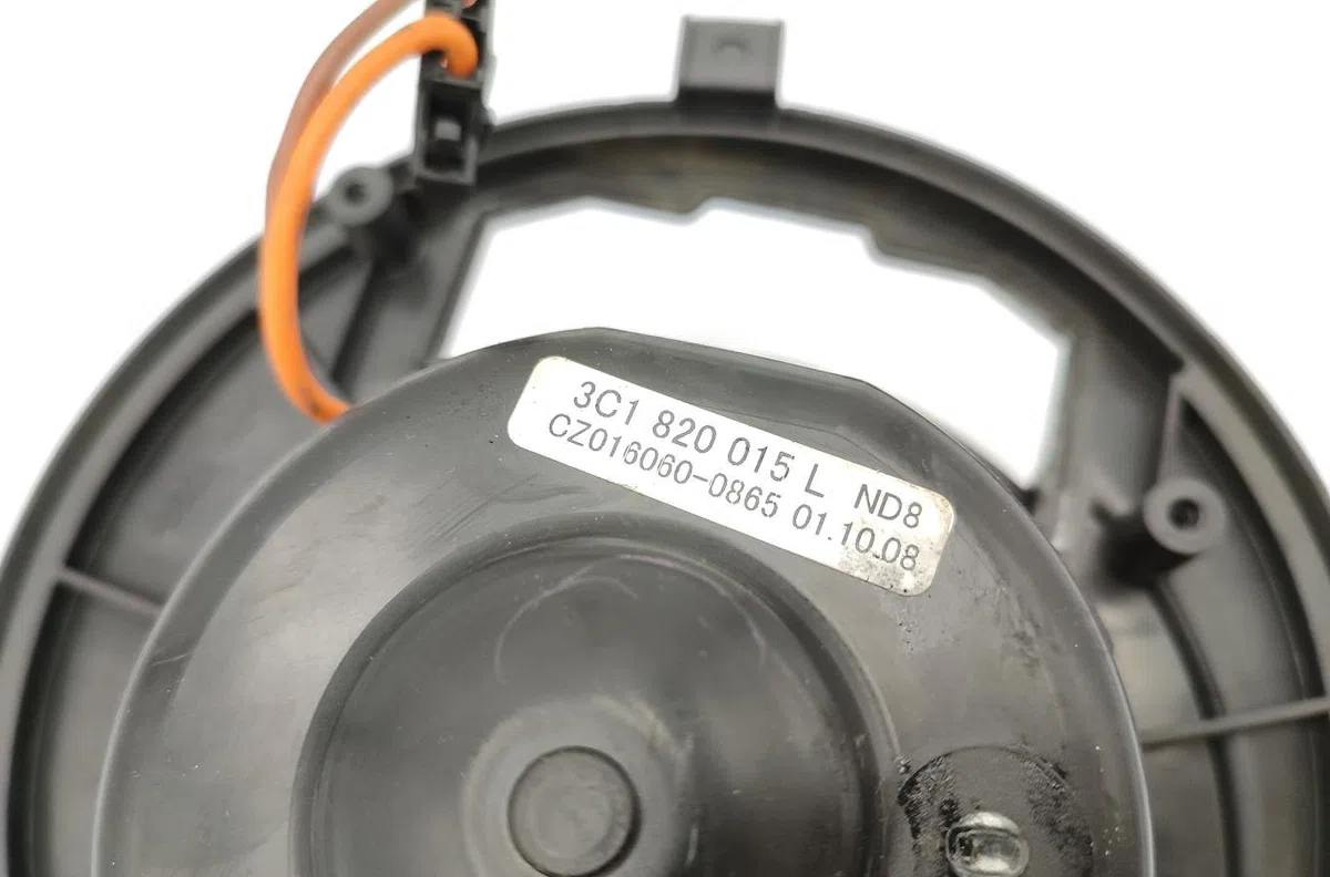Moteur ventilateur chauffage VOLKSWAGEN PASSAT 5 BREAK occasion