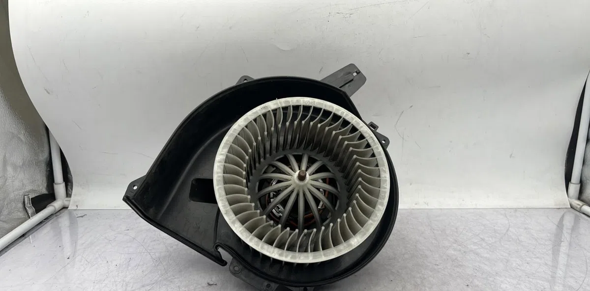 Moteur ventilateur chauffage VOLKSWAGEN POLO 5 PHASE 2 occasion