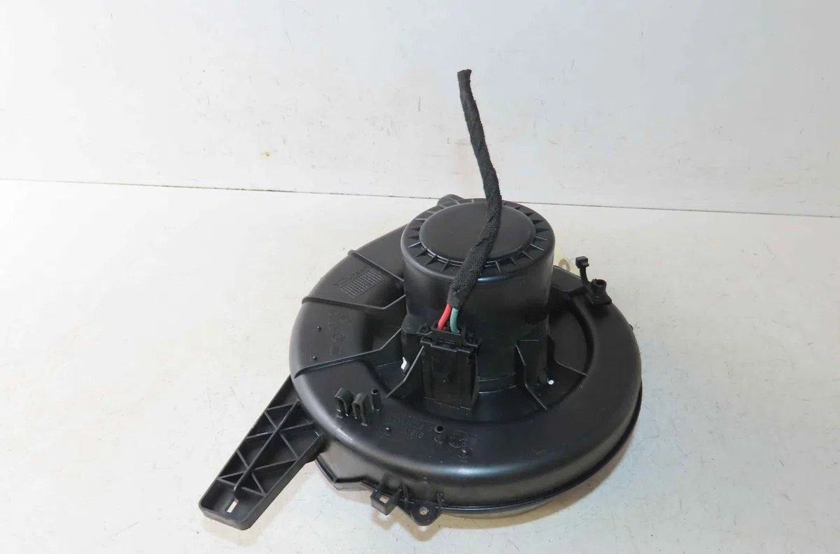 Moteur ventilateur chauffage VOLKSWAGEN POLO IV occasion