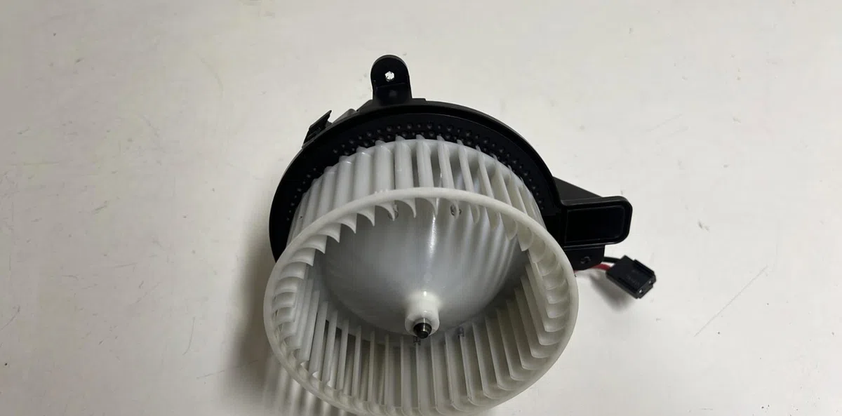 Moteur ventilateur chauffage Volkswagen POLO VI (AW1, BZ1, AE1) 1.0 tsi (2017) occasion