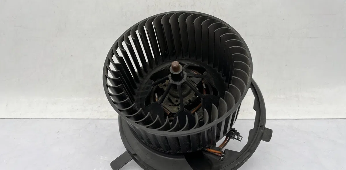 Moteur ventilateur chauffage VOLKSWAGEN SCIROCCO 3 PHASE 1 COUPE occasion