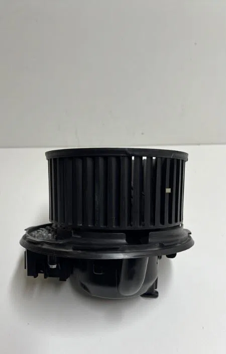 Moteur ventilateur chauffage Volkswagen SCIROCCO III (137, 138) 2.0 tdi (2010-2017) occasion