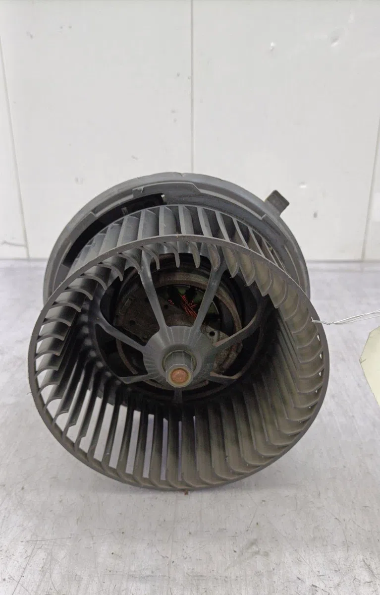 Moteur ventilateur chauffage VOLKSWAGEN SHARAN 1 PHASE 3 occasion