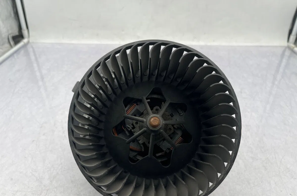 Moteur ventilateur chauffage VOLKSWAGEN TIGUAN 1 PHASE 1 occasion