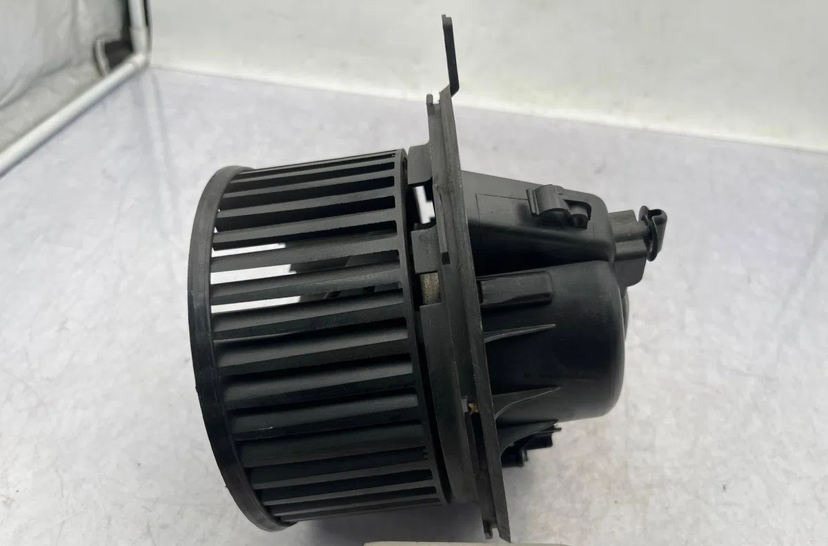 Moteur ventilateur chauffage VOLKSWAGEN TIGUAN 1 PHASE 1 occasion