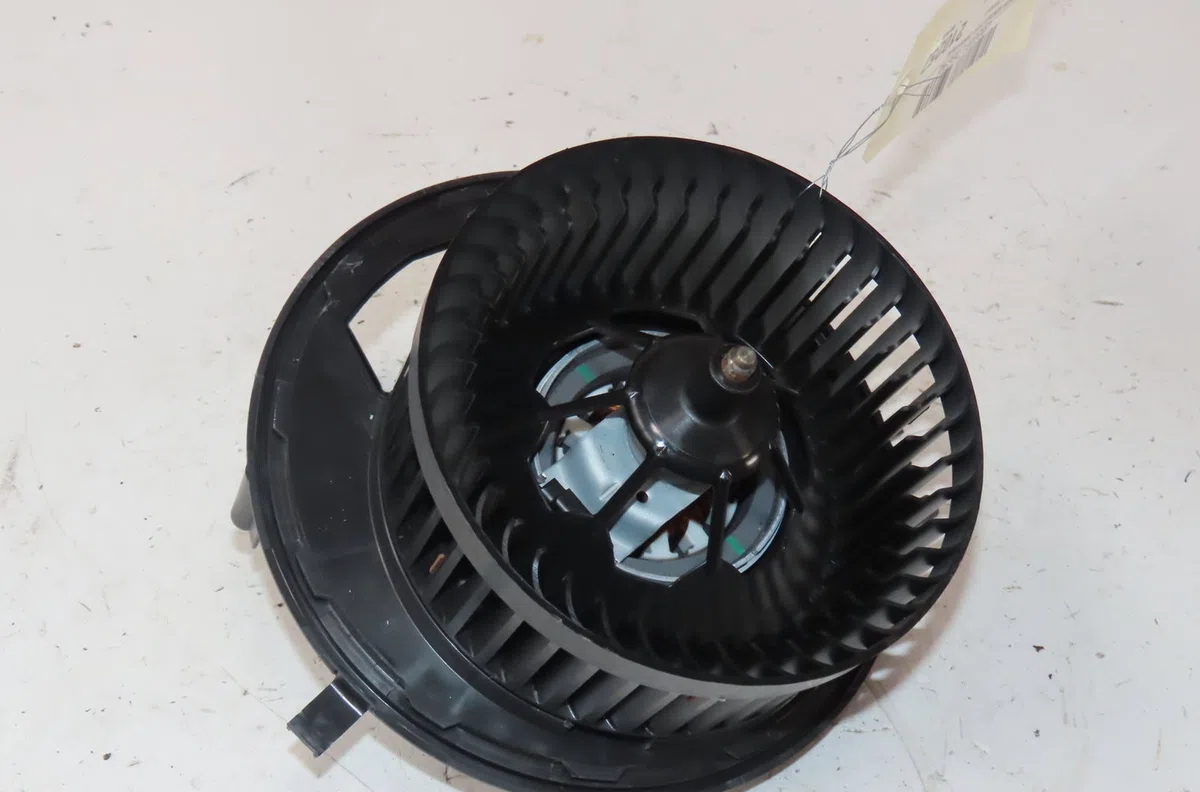 Moteur ventilateur chauffage Volkswagen TIGUAN (AD1, AX1) 1.4 ehybrid (2020) occasion