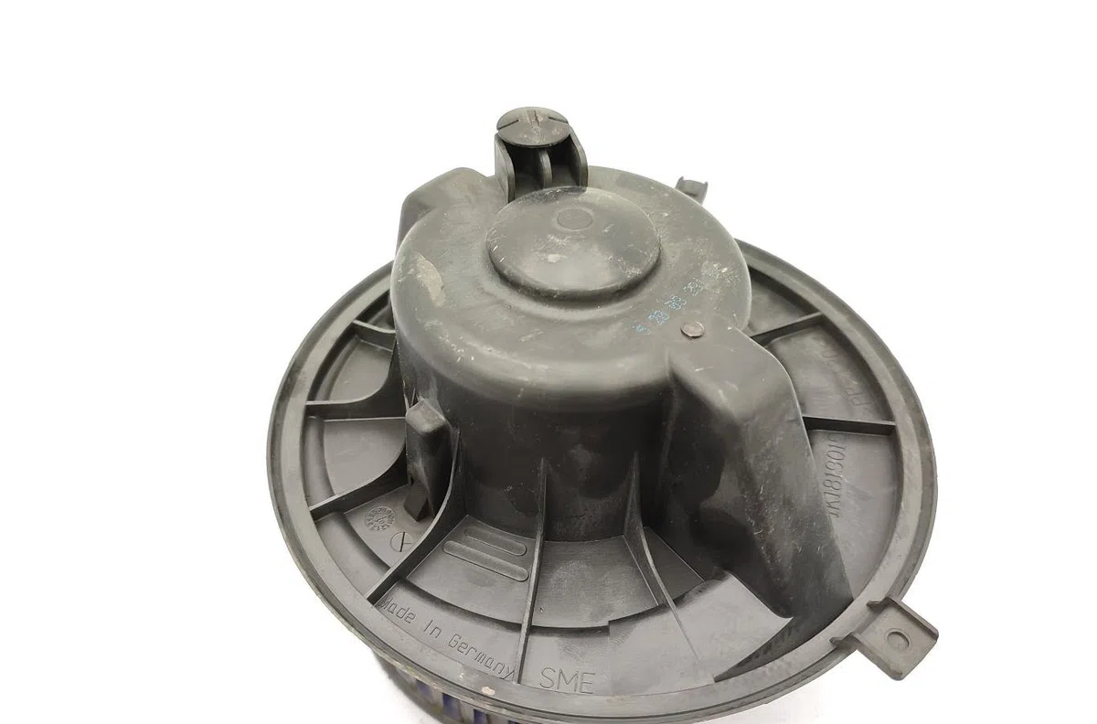 Moteur ventilateur chauffage VOLKSWAGEN TOURAN 1 PHASE 1 occasion