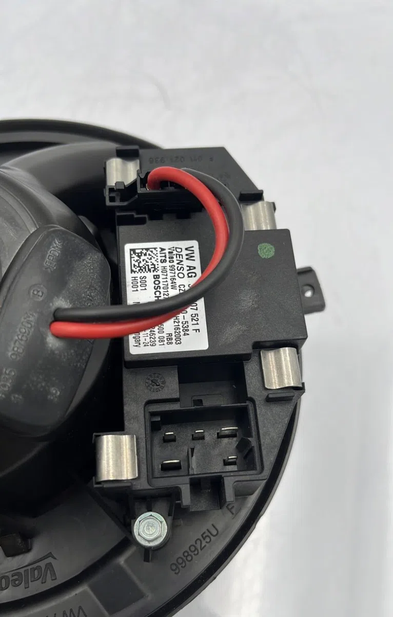 Moteur ventilateur chauffage VOLKSWAGEN TOURAN 2 occasion