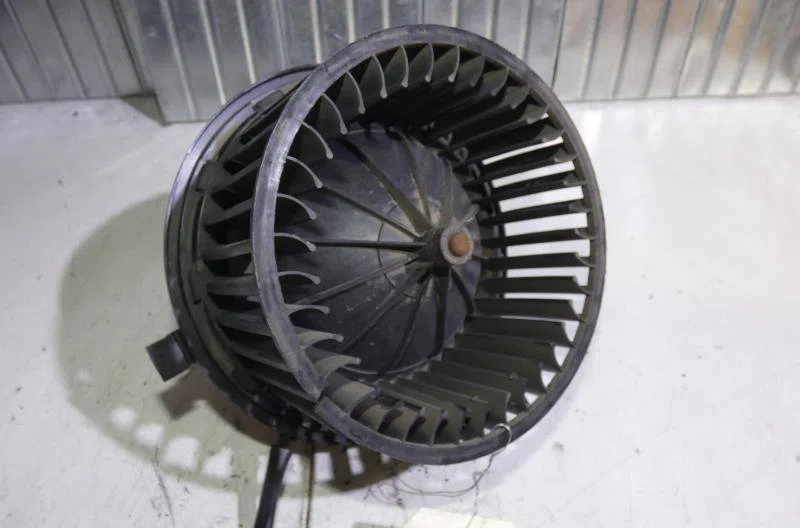 Moteur ventilateur chauffage VOLKSWAGEN TRANSPORTER 4 PHASE 2 occasion