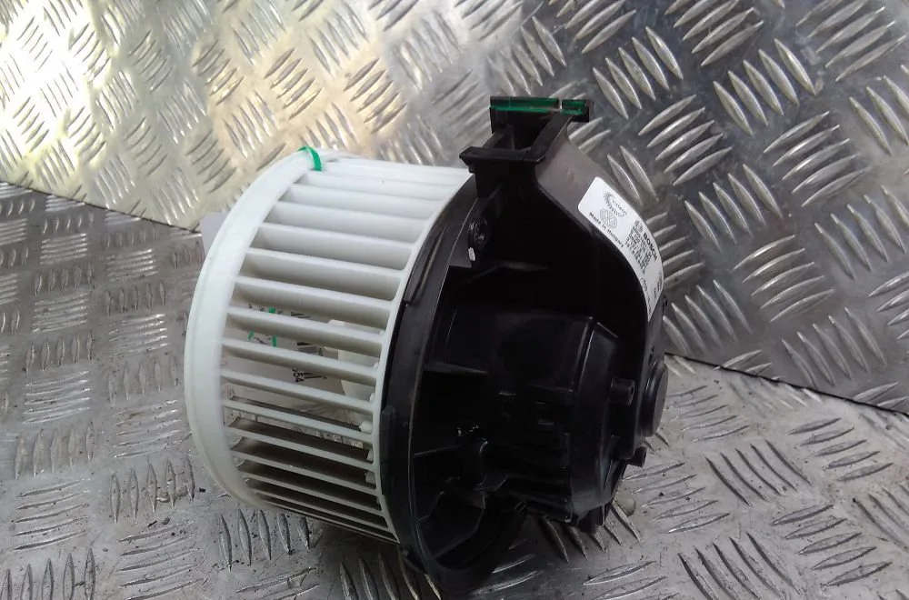 Moteur ventilateur chauffage VOLKSWAGEN UP 2015 occasion