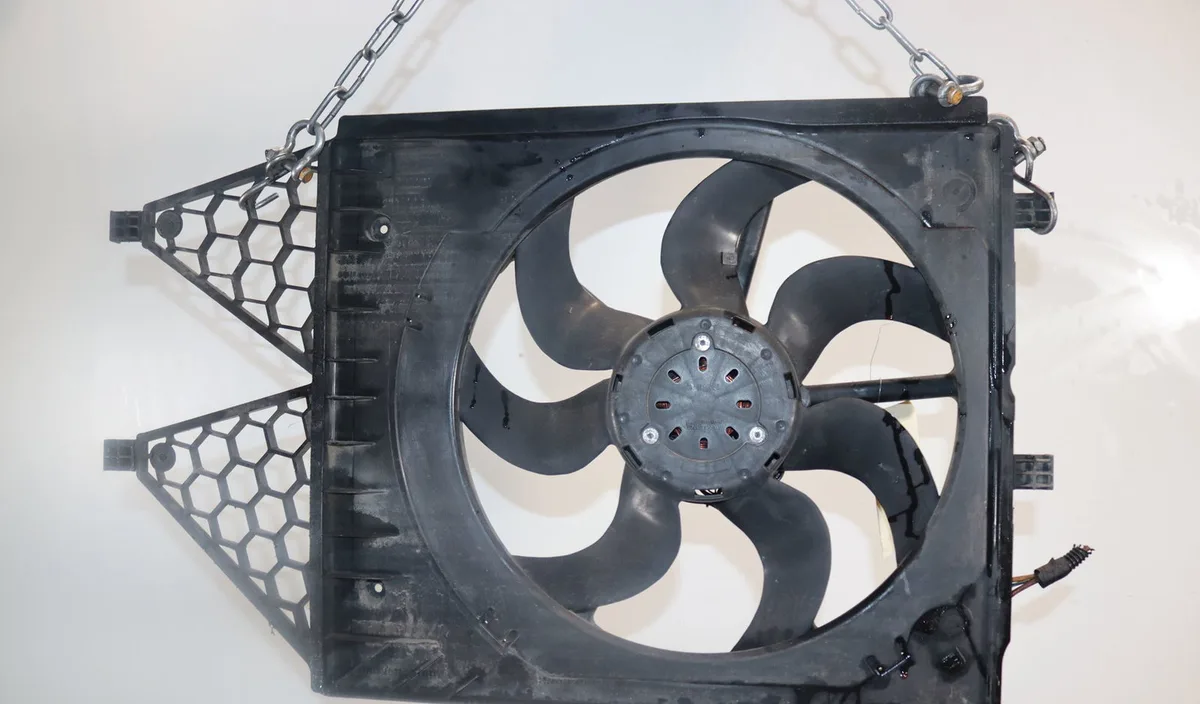 Moteur ventilateur radiateur Audi A1 (8X1, 8XK) 1.6 tdi (2011-2015) 3 portes occasion